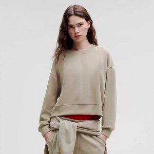 NWT Lululemon Perfectly Oversized Crop Crew Softstreme Size 2